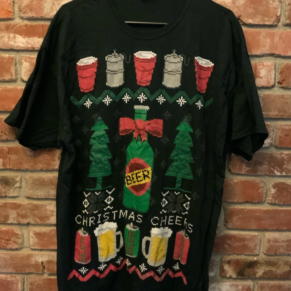 Beery Christmas T-shirt